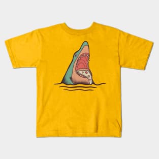 hungry shark for pizza Kids T-Shirt